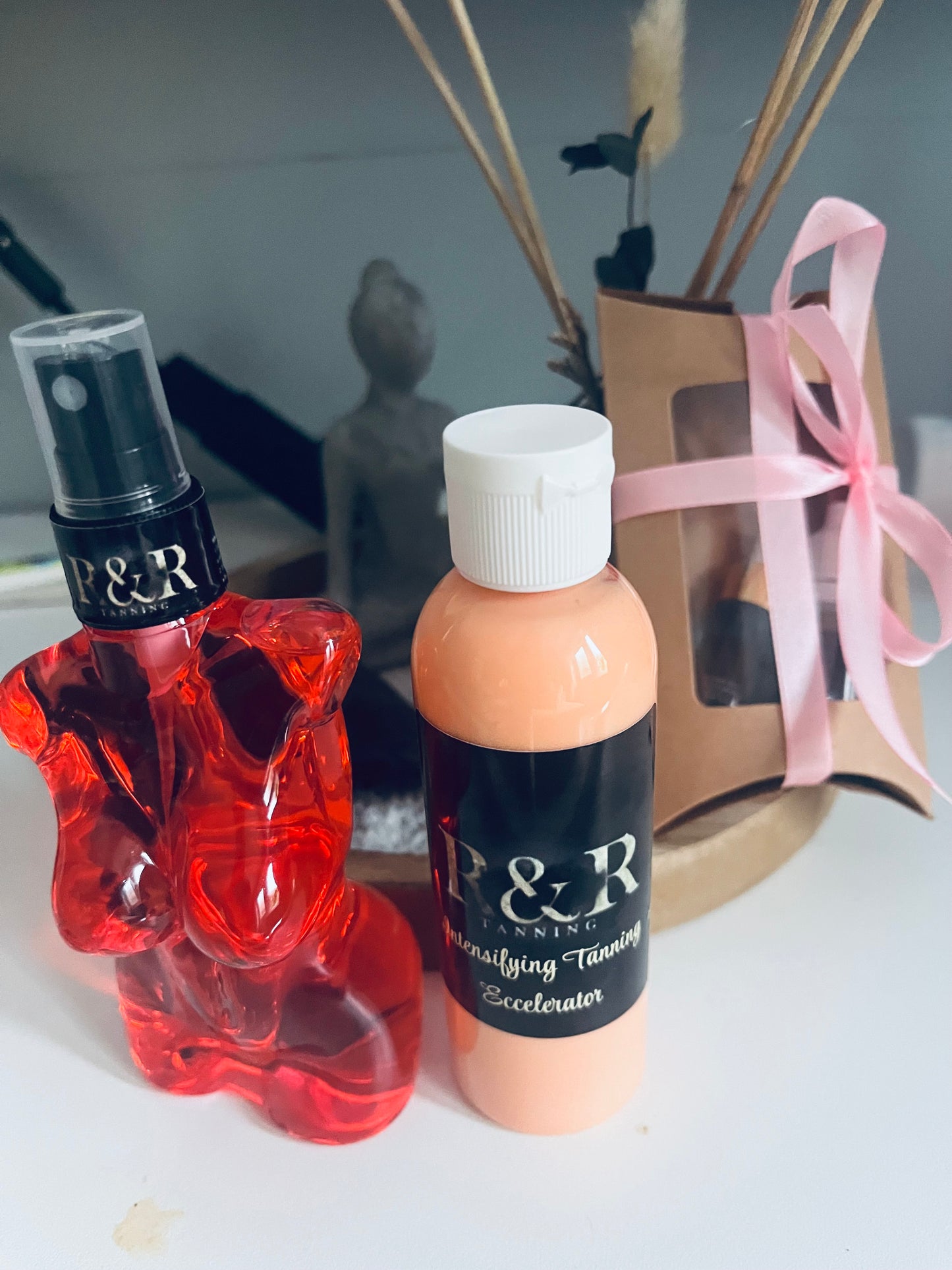 100ml Travel size bottles of accelerating cream